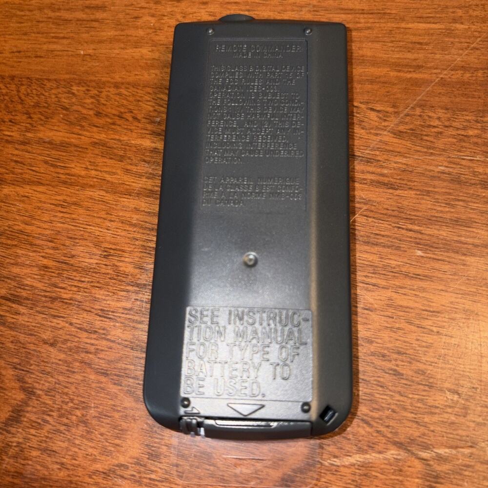 OEM New Sony RMT-835 Remote Commander For Camcorders Handycam - Picture 3 of 3
